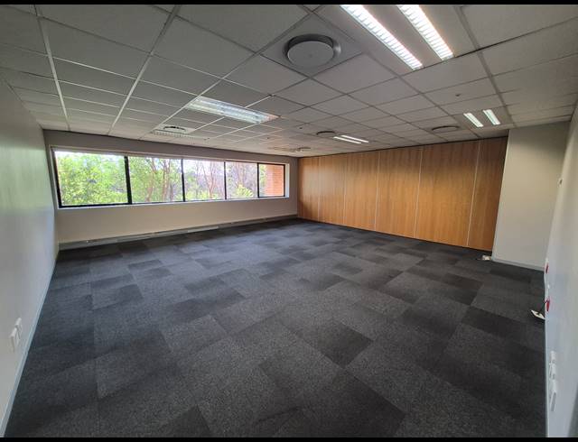 536M² OFFICE TO LET IN WOODMEAD